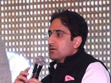 Junaid Mattu is new Srinagar Mayor