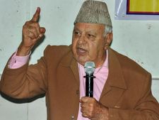 Farooq leads campaigning of alliance candidates in Jammu