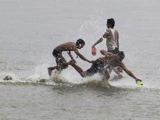 Uttarakhand: Selfie costs youth his life, drowns in Ganga at Rishikesh