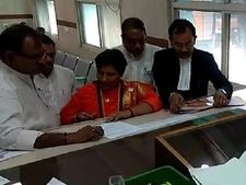 Pragya Singh Thakur files nomination from Bhopal, to take on Ex-MP CM Digvijaya Singh