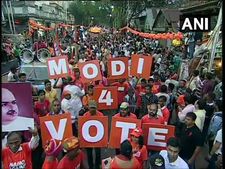 Amit Shah's roadshow in Kolkata marred by clashes, BJP chief blames 'TMC goons' for it