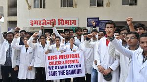 Kolkata Medicos strike: Doctors opt for mass resignation