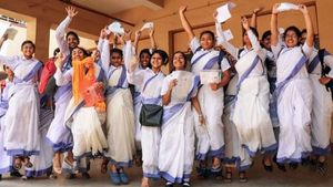 West Bengal HS students can apply to inspect answer scripts 
