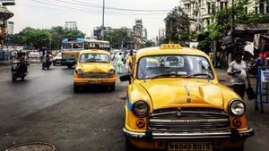 Kolkata: Yellow taxi call off services after app-based cabs held 48 hrs strike 