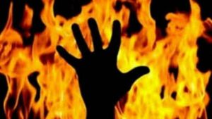 Youth sets 17-year old girl ablaze in Kochi for rejecting his proposal, both die