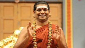 Self-styled Godman Swami Nithyananda booked, two disciples held for 'kidnapping' kids