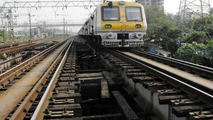 Girl injured as people throw stones at moving train