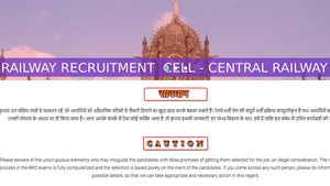 RRC recruitment for 10th pass jobs: Check eligibility for 2,562 jobs