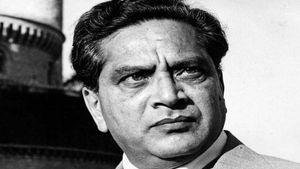 92-year-old veteran actor Shreeram Lagoo's last rites on Friday