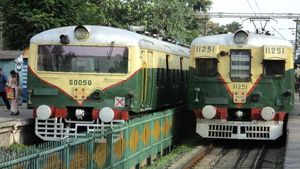 Passengers in WB manhandle driver for not stopping train at station 
