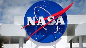 Tamil Nadu girl on NASA visit gets Rs 2 lakh assistance