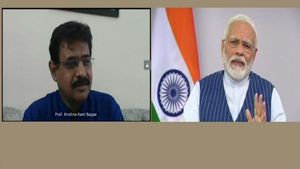 Social distancing is the only solution: PM Modi while interacting with citizens of Varanasi