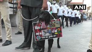 Surat Police takes out Covid-19 awareness drive with animals