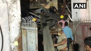 UP: 2 killed, 3 injured as multi-storey building collapses in Noida