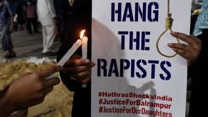 UP: 50-year-old woman suffers Nirbhaya like torture, gangraped, rod inserted in private parts and ribs broken