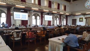 No lockdown in Pune: Curbs on night movement, school colleges shut amid rising coronavirus cases