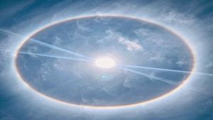 Hyderabad residents marvel as rainbow-coloured halo seen around the sun