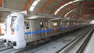 Delhi gears up for MCD polls, metro to begin services at 4 am on Dec 4