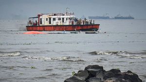 Chhattisgarh: Boat carrying health workers overturns killing one