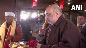 Amit Shah offers prayers at Kheer Bhawani Durga Temple in J&K