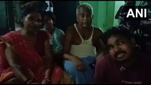 Srinagar non-resident killed: Bihar-based 'Gol guppa' seller's family mourns his death