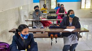 Telangana govt modifies Class 10 exam pattern, adds Urdu as second languages