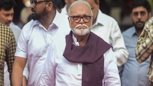 Case against Maha former minister for allegedly threatening to kill man