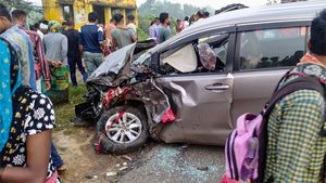 Gujarat: Car mows down group of pilgrims in Arvalli district, 6 dead