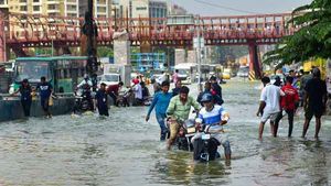 Bengaluru rains: 23-year-old woman falls off scooty, dies due to electrocution