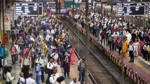 Local train services disrupted in Mumbai due to signal snag