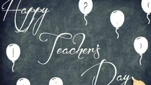Teachers' Day 2022: Best songs to pay tribute to your teachers