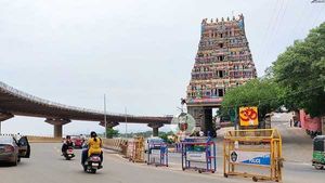 Devotees throng Indrakeeladri holy shrine for Navaratri celebrations
