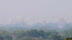 Weather: Delhi records minimum temperature of 14 degrees Celsius