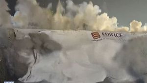 Old bridge razed through controlled explosion in Pune