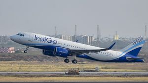 Security beefed up at Mumbai airport over hoax bomb threat