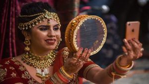 Karwa Chauth 2022 (Karva Chauth): Puja muhurat, moon sighting timings, significance and importance