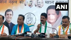 Gujarat: Mahendrasinh Vaghela quits BJP, rejoins Congress 