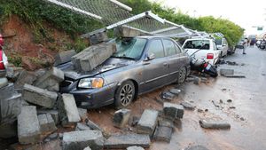 Bengaluru: Heavy rains lead to mayhem, wall collapse; IMD predicts more rains