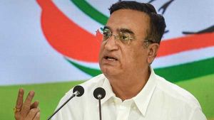 As 'Bharat Jodo Yatra' readies for Rajasthan, Maken quits as state in-charge