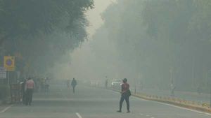 Construction work banned in Delhi as air quality worsens