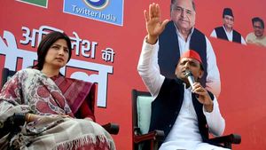  Samajwadi Party fields Dimple Yadav for Mainpuri bypolls after Mulayam Singh Yadav's death 