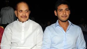  Mahesh Babu's father Superstar Krishna passes away