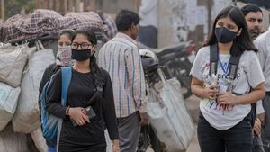 As world celebrates 'healthy lungs' Day, Delhi breathes in 'Poor' air yet again