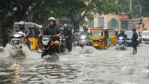 Heavy rains submerge most of Tamil Nadu; 'holiday' declared for schools