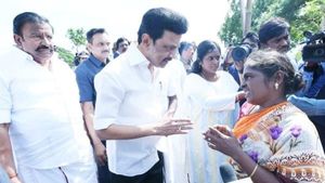 The Power sector gets shocked by ADMK’s lies! – Stalin becomes the  Hero among the Tribe community