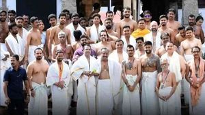Temple run for Cricket India: Surya and Co. offer prayers at Sree Padmanabhaswamy temple