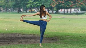 International Yoga Day 2023: How To Download And Send WhatsApp Stickers