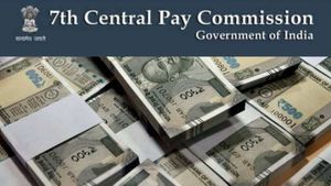 7th Pay Commission: Central Govt Employees To Receive 4% DA Hike Soon