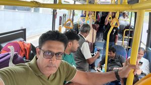 Anil Kumble Takes BMTC Bus Due To Bengaluru Bandh To Reach Home: Check Netizens' Reaction