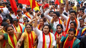 Bengaluru Bandh Against Cauvery Water Release To TN Evokes Partial Response